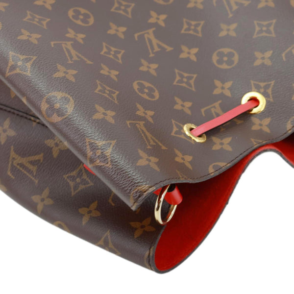 LOUIS VUITTON Neonoe MM Giant Monogram Canvas Bucket Shoulder Bag Brown