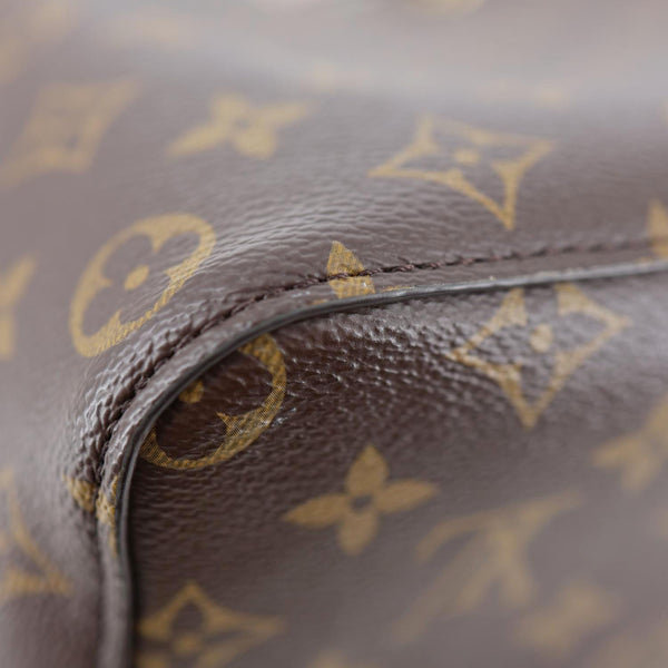 LOUIS VUITTON Neonoe MM Monogram Canvas Shoulder Bag Brown