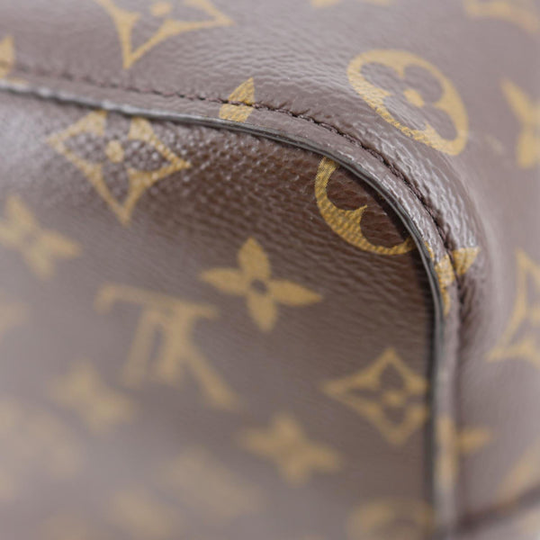 LOUIS VUITTON Neonoe MM Monogram Canvas Shoulder Bag Brown