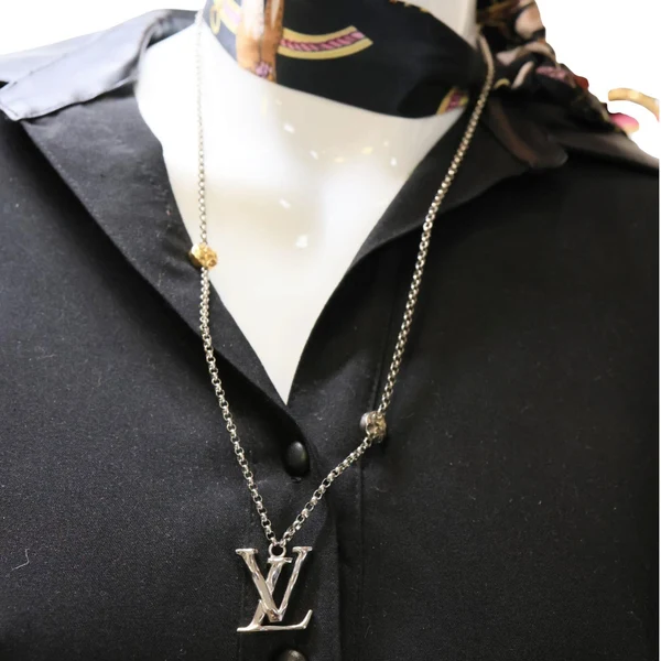 LOUIS VUITTON LV Initials Metal Chain Necklace Silver