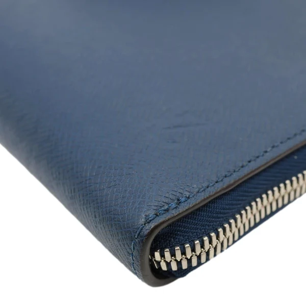 LOUIS VUITTON Porte Documents Slim Taiga Leather Briefcase Bag Ocean