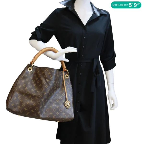 LOUIS VUITTON  Artsy MM Monogram Canvas Hobo Bag Brown