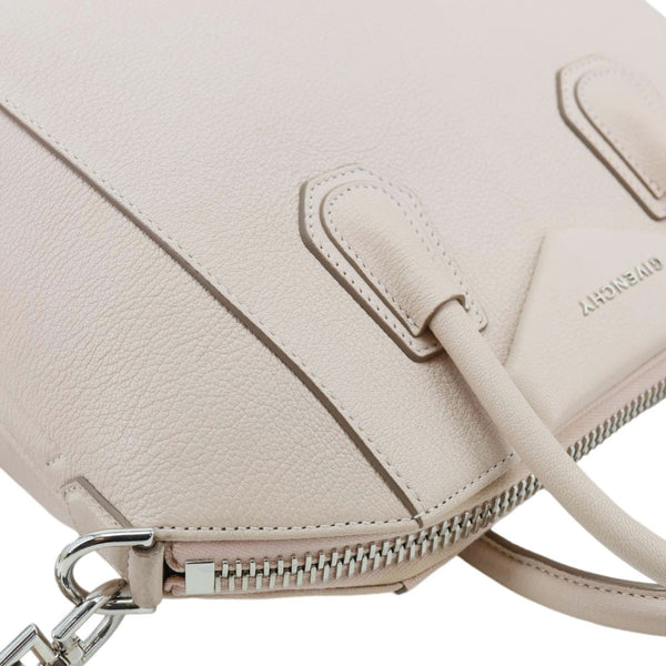 GIVENCHY Antigona Small Sugar Goatskin Leather Shoulder Bag Pale Pink