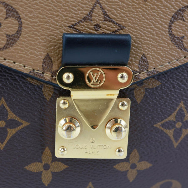 LOUIS VUITTON Metis Pochette Reverse Monogram Canvas Crossbody Bag Brown