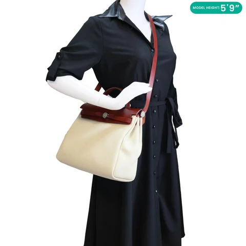HERMES Herbag Zip Retourne 31 Toile Canvas Shoulder Bag White