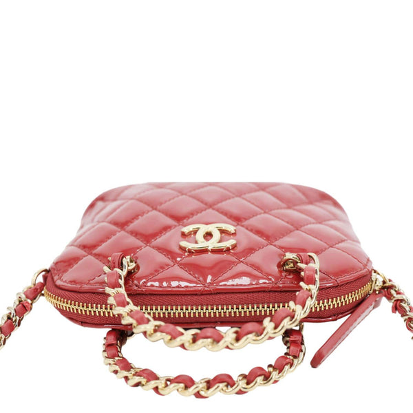 CHANEL Coco Quilted Calfskin Patent Leather Clutch With Chain Red