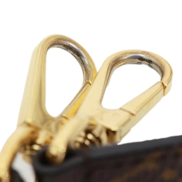 LOUIS VUITTON Montaigne MM Monogram Canvas Shoulder Bag Brown