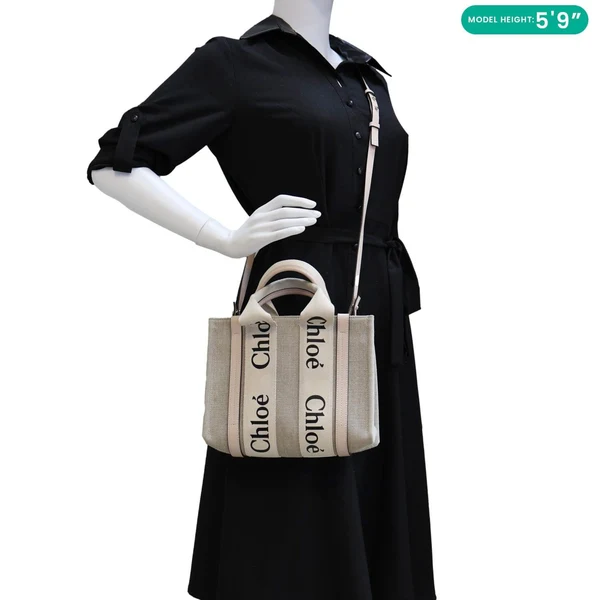 CHLOE Woody Small Linen Canvas Tote Bag Off White