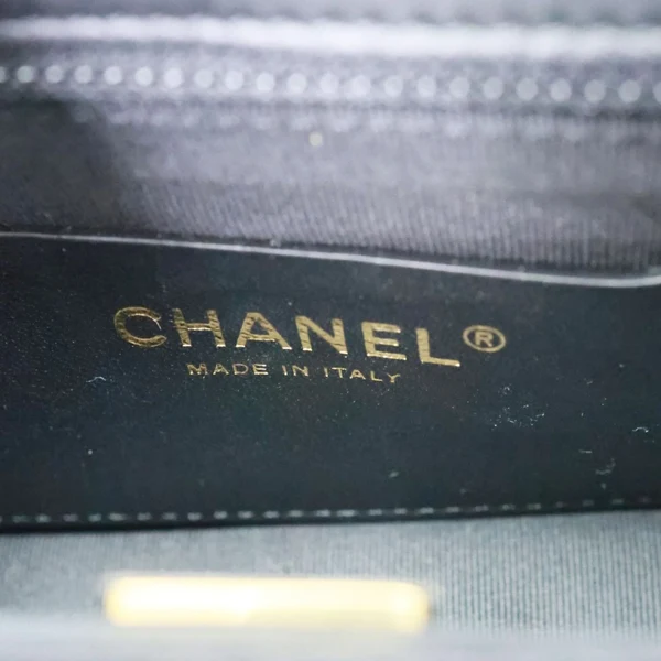 CHANEL Graphic Catch Flap Mini Quilted Patent Leather Shoulder Bag Black