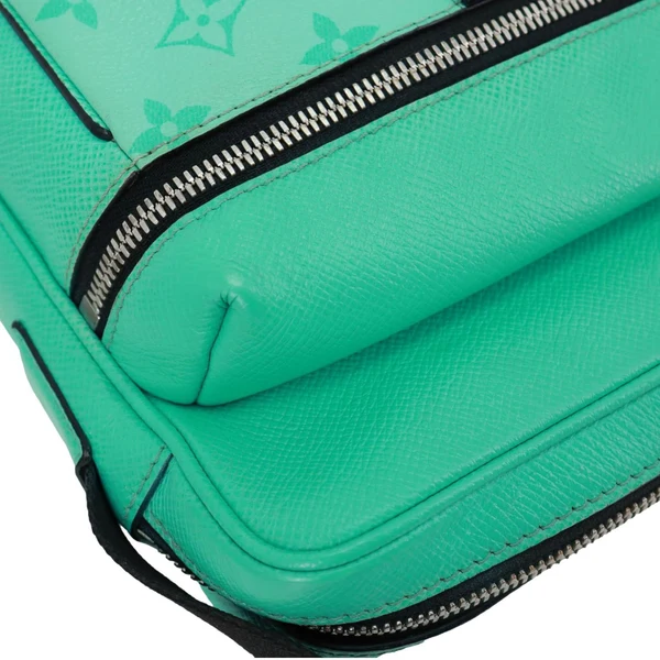 LOUIS VUITTON Outdoor Taiga Monogram Messenger Bag Miami Green