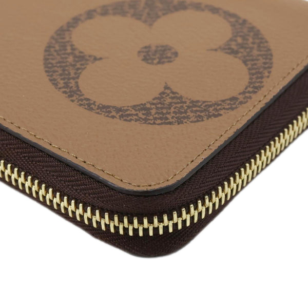 LOUIS VUITTON Giant Monogram Reverse Zippy Wallet Brown