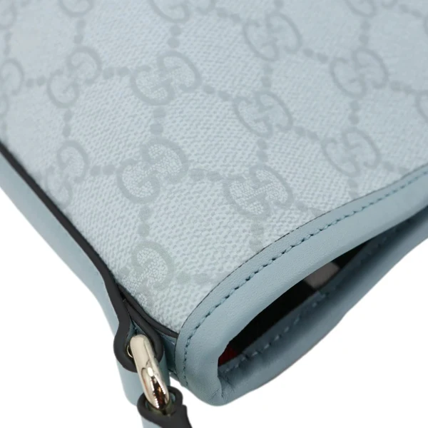 GUCCI GG Emblem GG Supreme Canvas Bucket Bag Light Blue 847090
