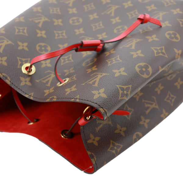 LOUIS VUITTON Neonoe MM Giant Monogram Canvas Bucket Shoulder Bag Brown