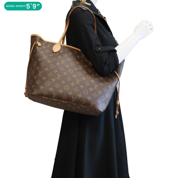 LOUIS VUITTON Neverfull MM Monogram Canvas Tote Bag Brown