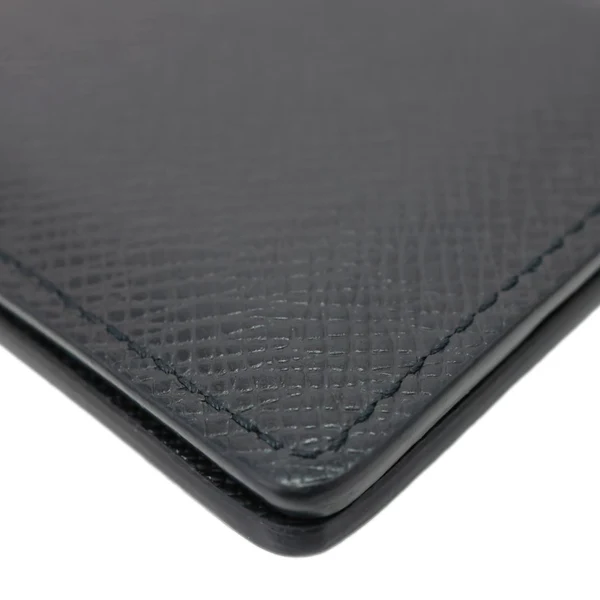LOUIS VUITTON Taiga Leather Bifold Men's Wallet Black