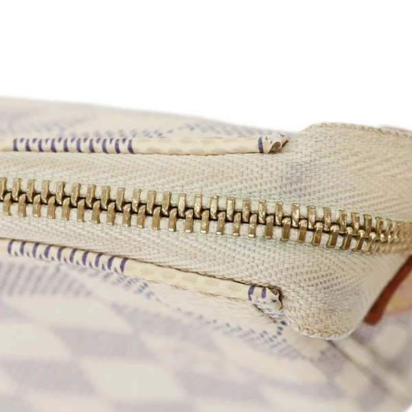 LOUIS VUITTON Pochette Accessoires Damier Azur Pouch White