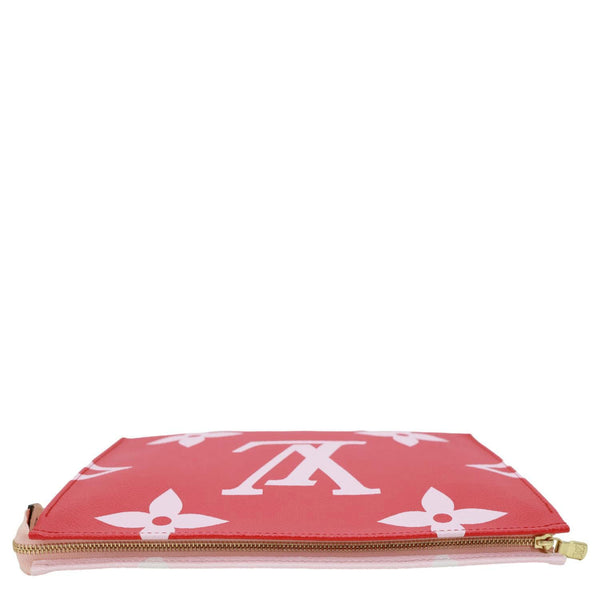 LOUIS VUITTON Toiletry Pouch 26 Monogram Giant Canvas Clutch Rogue