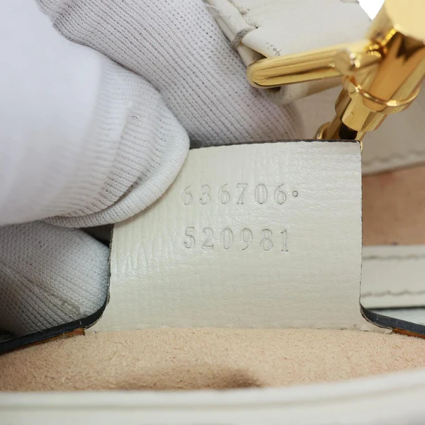 GUCCI Jackie 1961 Small GG Supreme Canvas Hobo Bag Beige 636706