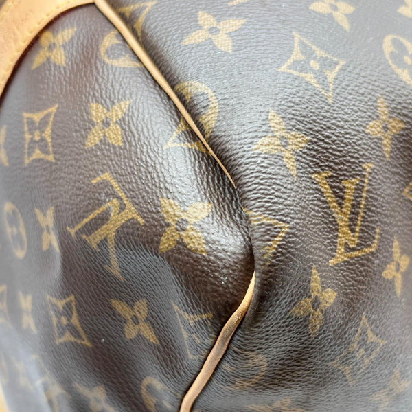 LOUIS VUITTON Keepall 55 Bandouliere Monogram Canvas Travel Bag Brown