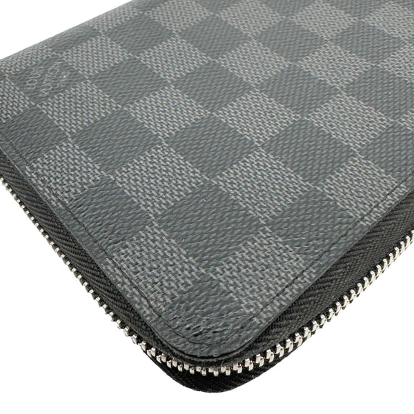 LOUIS VUITTON Trunks And Lock Damier Graphite Zippy Organizer Wallet Black