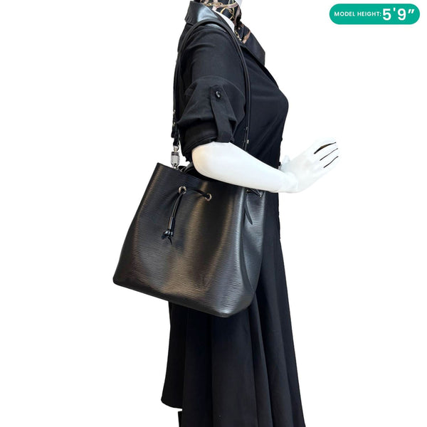 LOUIS VUITTON NeoNoe Epi Leather Shoulder Bag Black