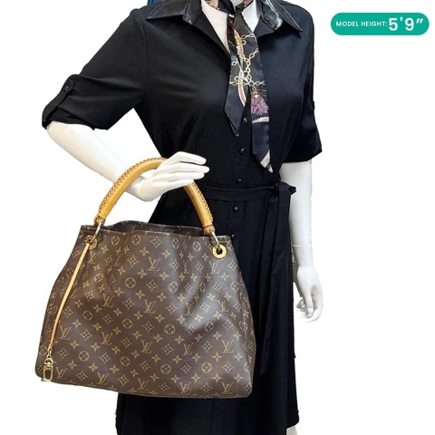 LOUIS VUITTON Artsy MM Monogram Canvas Hobo Shoulder Bag Brown