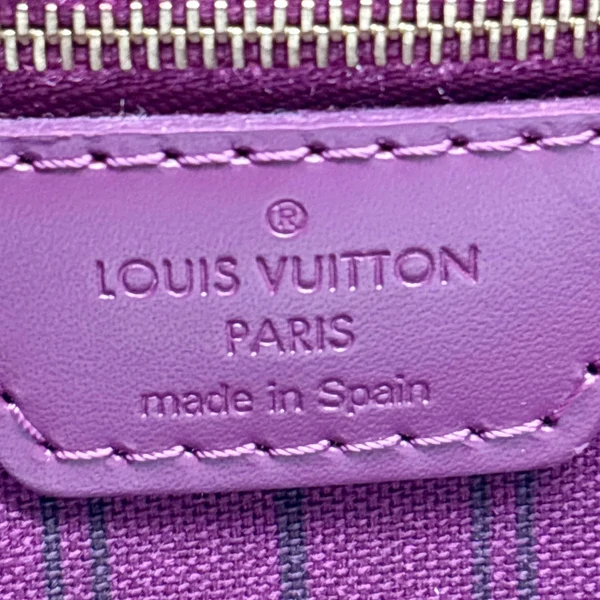 LOUIS VUITTON Neverfull MM Totem Monogram Canvas Shoulder Bag Magenta