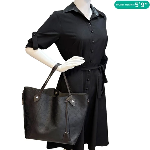 LOUIS VUITTON Hina MM Mahina Leather Tote Shoulder Bag Black