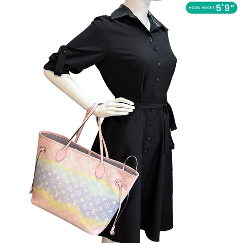 LOUIS VUITTON Neverfull Escale MM Pastel Monogram Giant Canvas Shoulder Bag Multicolor