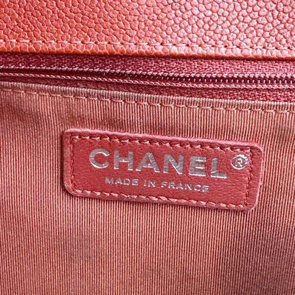 CHANEL Boy Flap New Medium Quilted Caviar Leather Chain Shoulder Bag Red