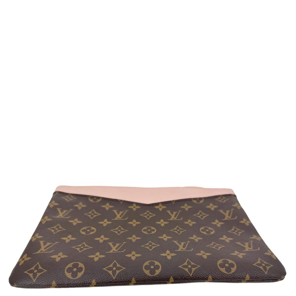LOUIS VUITTON Daily Pouch Monogram Canvas Clutch Pink