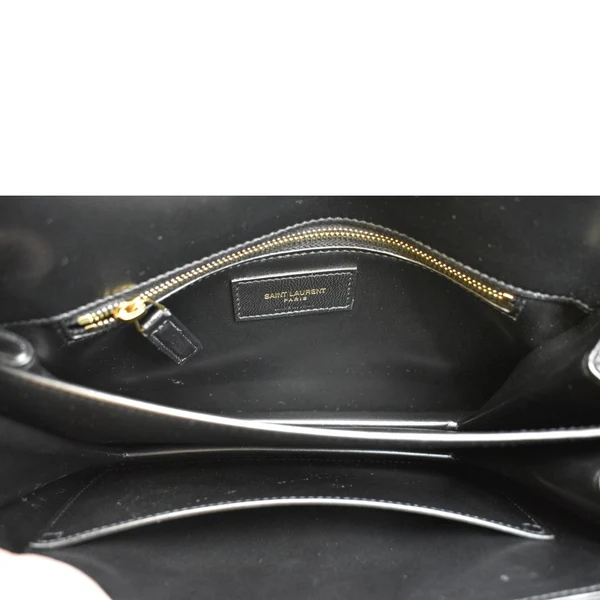 Yves Saint Laurent Le Maillon Leather Shoulder Bag - Inside