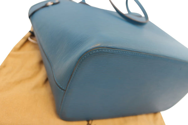 LOUIS VUITTON Cyan Epi Leather Neverfull MM Tote Bag