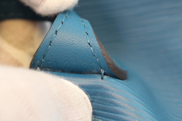 LOUIS VUITTON Cyan Epi Leather Neverfull MM Tote Bag